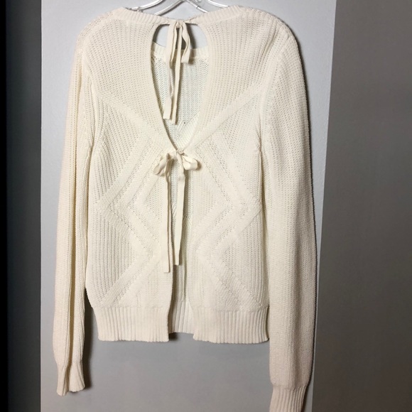 Backless ivory sweater - Picture 1 of 5